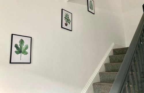 No 7 - 3 Bed House, Parking, Walkable to City, Quiet Location - Foto 30