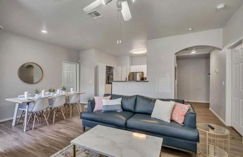 Ground Floor King Beds Pool Gym Near Hill AFB - Foto 16