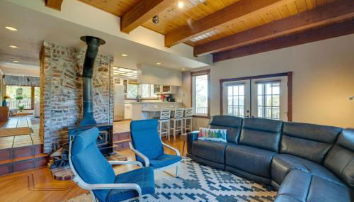 Meadow Vista Mountain Escape with River Views! - Foto 5