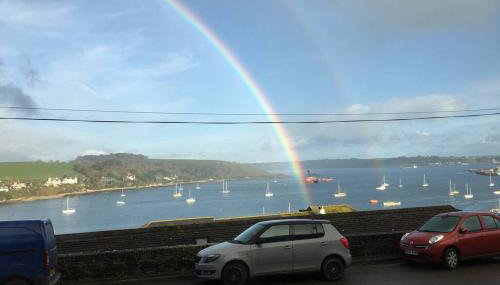 Stunning views over the beautiful Falmouth Harbour - Foto 3