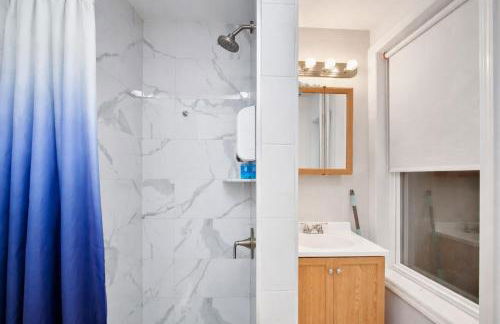 Cozy Central Units in Prime Location - Foto 19