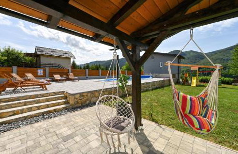 3 Bedroom Amazing Home In Lepoglava - Foto 21