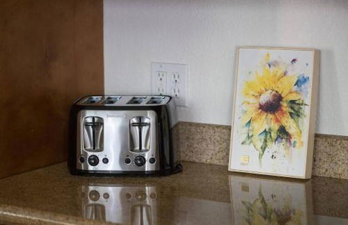 Family Retreat! By Denver + Hot Tub, Sleeps 10! - Foto 49