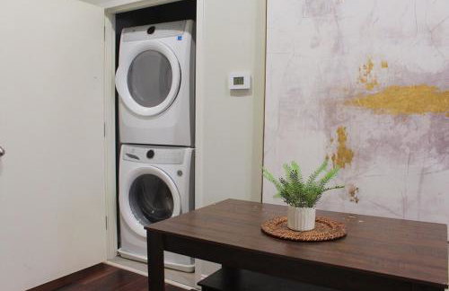 RARE 1BR Apt with Character GREAT Location! - Foto 12