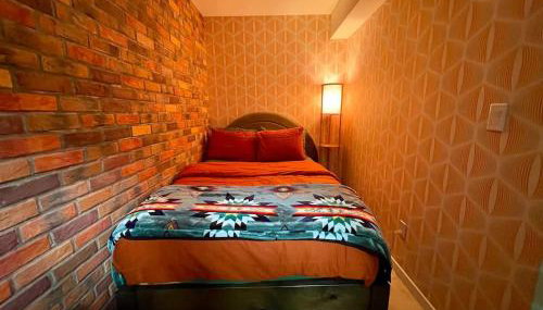 Bright 2-Story Brooklyn Oasis w Patio & Fire Pit - Foto 3