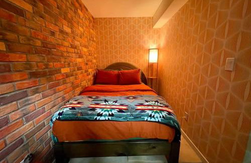 Bright 2-Story Brooklyn Oasis w Patio & Fire Pit - Foto 3