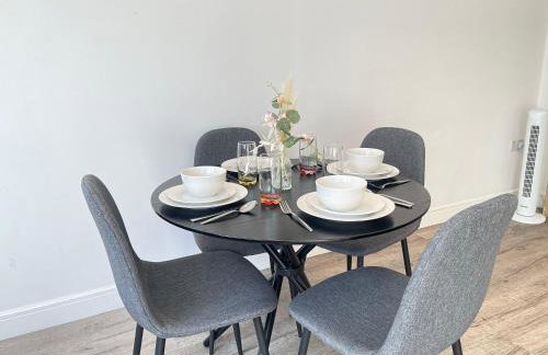 Fully-Furnished Studio Apt in Islington with Wi-Fi near Angel, Kings Cross & Upper Street by NourNest Apartments - Foto 4