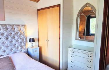 Magpie 3 HuntersMoon-Longleat-Warminster-Bath - Photo 8