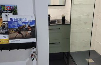 NUEVOS 2026 ESTRENA PRECIOSO APARTHOTEL INTER2, NEW APARTMENTS lN SALOU! self check in! PARKING! PORT AVENTURA - Foto 79