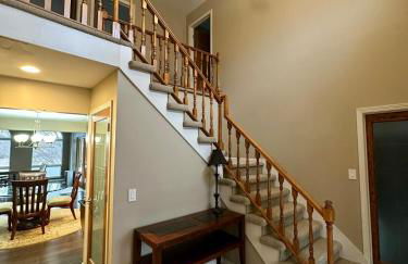 Spacious 4-bed family home with park views - Foto 29