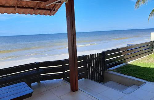 Casa à beira-mar, piscina - Foto 16