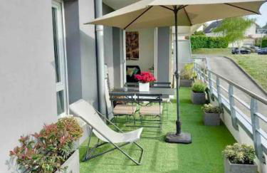 Le Domaine Réservé , parking et écrin de verdure - Foto 31