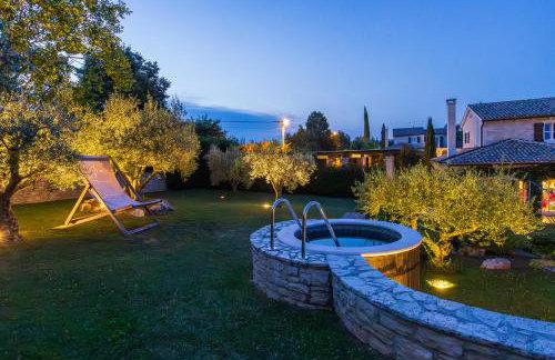 Villa ARtIEN for 8 people with 32m2 private pool & pet friendly - Foto 6