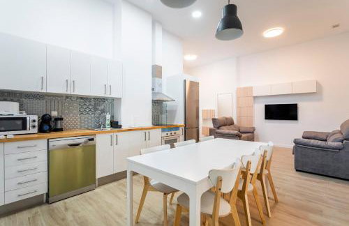 10 pax, AC, Wifi gratis, Ciudad Artes y Ciencias - Foto 1