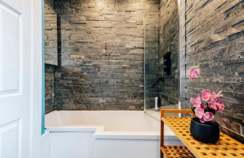 Luxury Unique Townhouse with Hottub & Pizza Oven - Foto 24