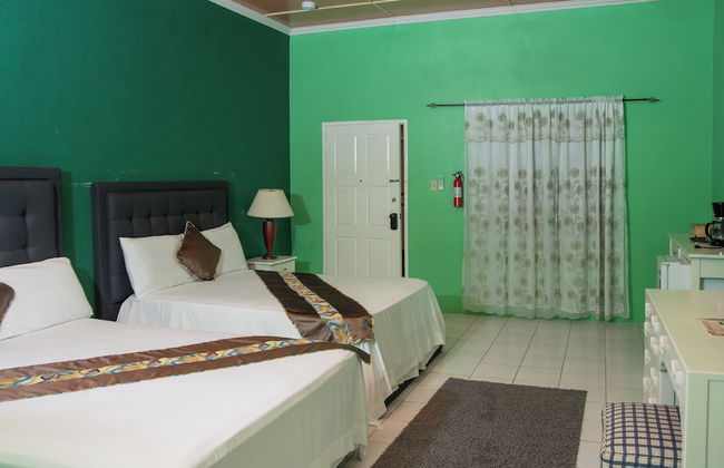 Beach-Pool-Sun-family-6 bedroom getaway - Foto 3