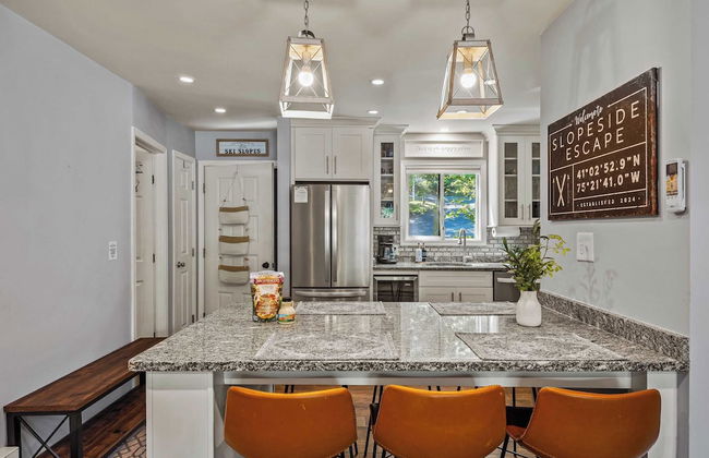 Slopeside Escape by Avantstay Walk to Ski Lifts Arcade Games + Shuffleboard - Foto 1