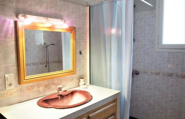 Menerbes Home With Private Pool - Photo 9