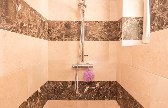 Belvilla by OYO Villa Nancy - Foto 19