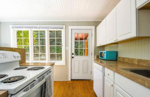 Cozy cottage among trees - close to PDX - Foto 4