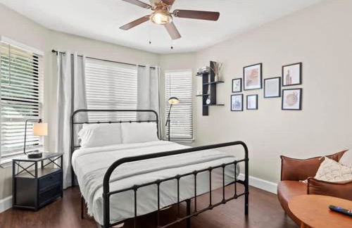 Poolside Paradise Game Room Fire Pit Hot Tub - Foto 41