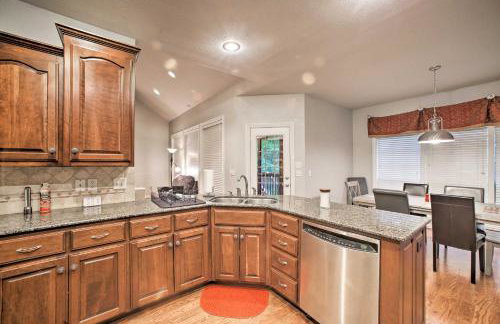 Bentonville Home with Pool Table, 2 Mi to Downtown! - Foto 11