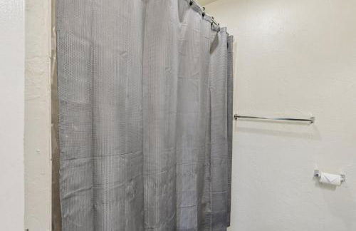 2BR Apt 10 min to OU Medical #TA - Photo 19