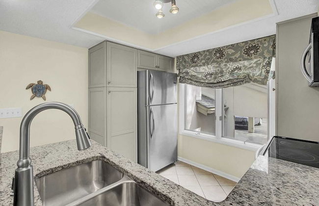 401 Yacht by Avantstay Marina View, Pool, Porch - Foto 11