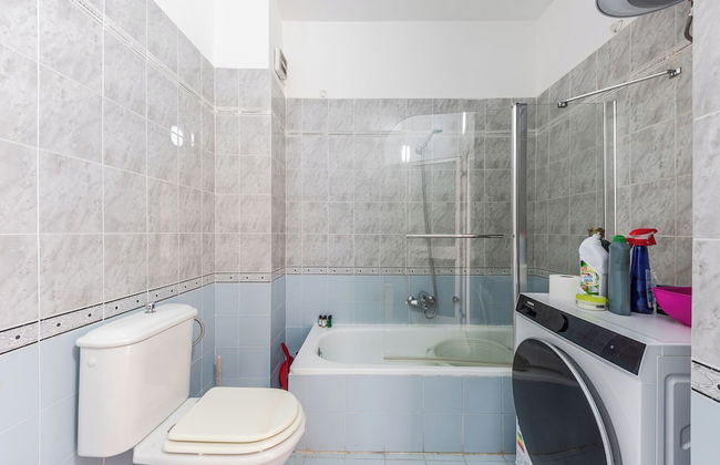 The Promenade Seaview - Photo 37