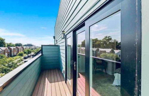 Designer 3BDR Penthouse with Private Rooftop Monument Views Near Popular H Street Corridor Parking Included Free Cancellation - Foto 26