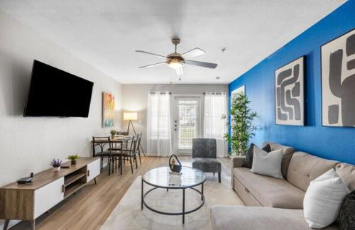 2BR Modern Hideaway near Downtown, Gated, Pool - Foto 17