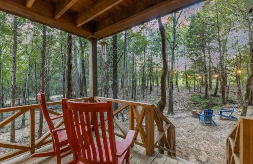 Cabin on Seven Acres with a Pond - Foto 17