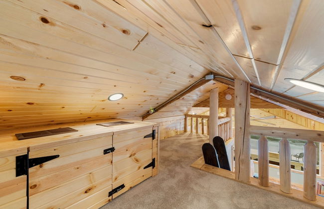 Cozy 3BR Cabin With Hot Tub on Nippersink Creek - Foto 30