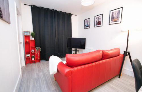 Milton Keynes new 5-Bedrooms 14guests Contractor family holiday Free Parking - Foto 41