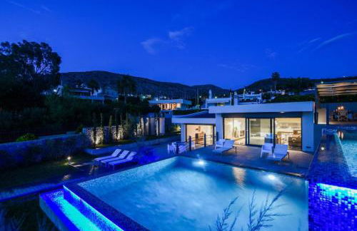 Black Diamond Luxury Beachfront Villa Selenia - Foto 51