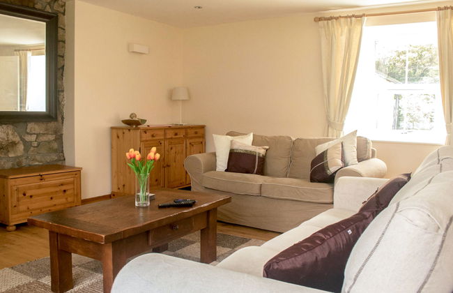 Old School - Photo 2