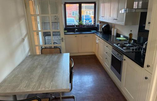 3 bed family home northwood London suburbs - Foto 8