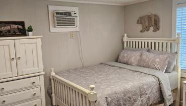 Modern Woodland Cabin With Pool View - Foto 2