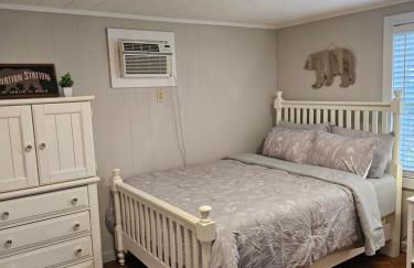 Modern Woodland Cabin With Pool View - Foto 2