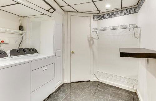 Walk to School House Winery Home with Deck! - Foto 33