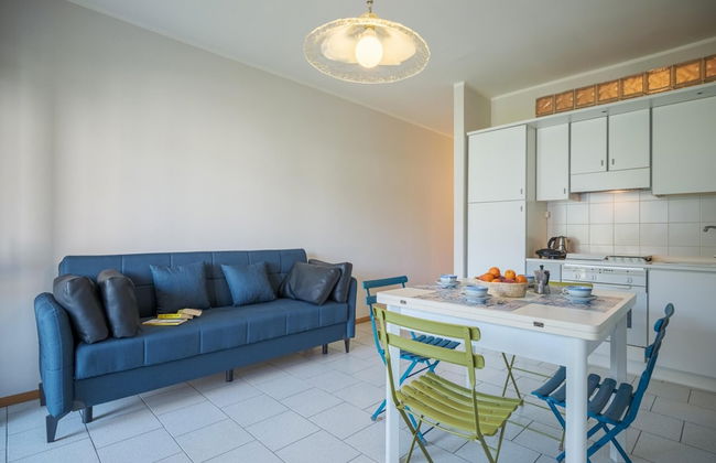 Interno 2 in Iseo With 1 Bedrooms and 1 Bathrooms - Foto 2