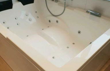 Ferienwohnung mit Jacuzzi Nähe Flughafen Köln Bonn - Foto 6