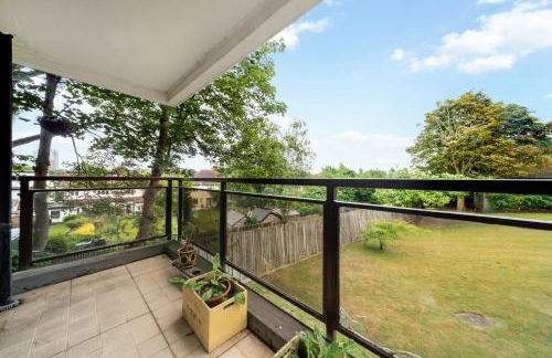 Long Stay 2BR Garden View Flat WiFi Parking Dishwasher Walk to Bromley High St & Station - Foto 21