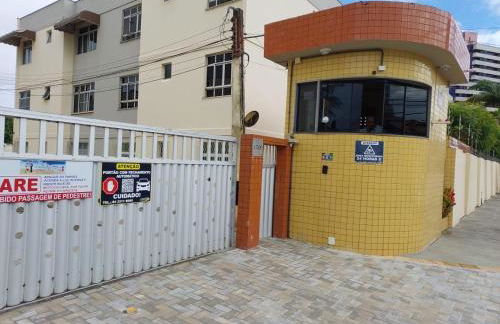 Apartamento em Capim Macio com 03 quatros e cinco camas perto da praia - Photo 9