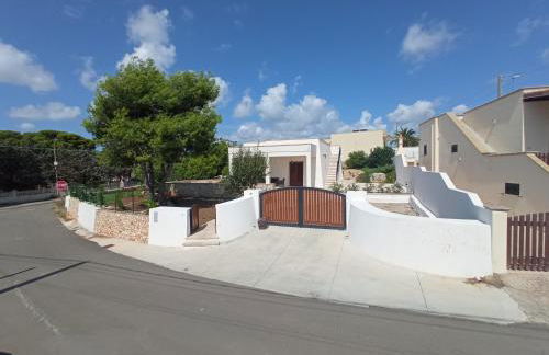 VILLA IL PIGNO ZONA MALDIVE DEL SALENTO - Foto 1