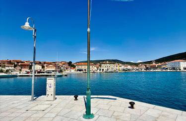 Villa Lungomare-Large Waterfront Apartment -Lungomare Promenade 6 - Foto 7