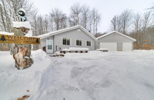 Secluded Mancelona Home with Gas Grill! - Foto 24