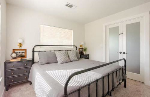 Remodeled 4BR 2BA Steps from Georgetown Square - Foto 19