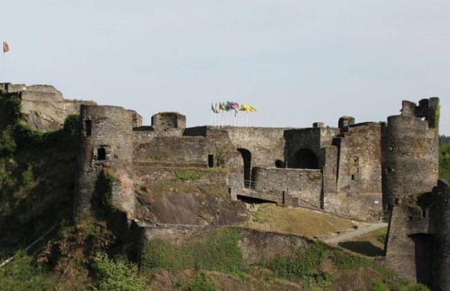 Beautiful Holiday Home with Hot Tub, Sauna & Monumental Fireplace - Photo 29