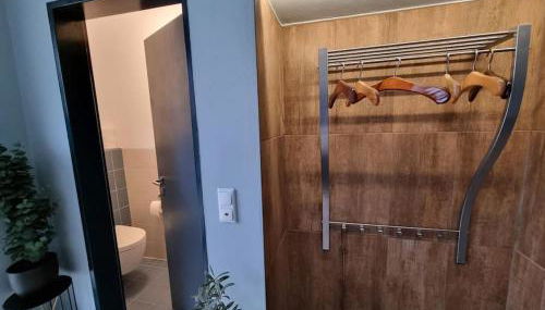 Ferienwohnung mit Garten und Bergblick - Foto 4, wardrobe